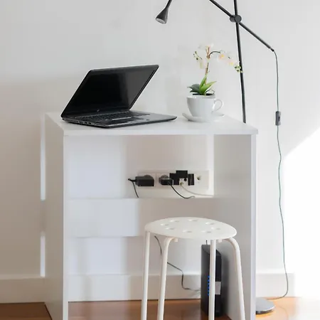 Charming Apartment With Parking By Noclegi Renters Warsaw Exterior photo