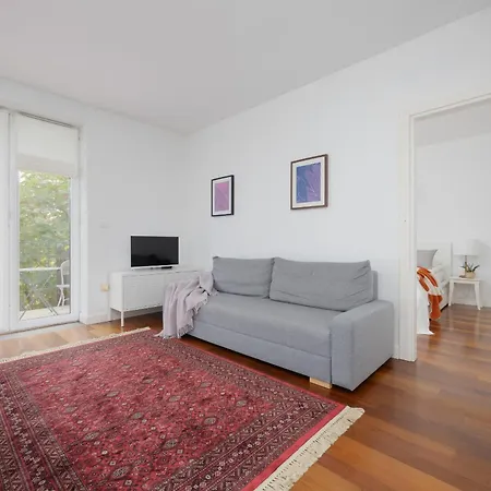 Charming Apartment With Parking By Noclegi Renters Warsaw Exterior photo