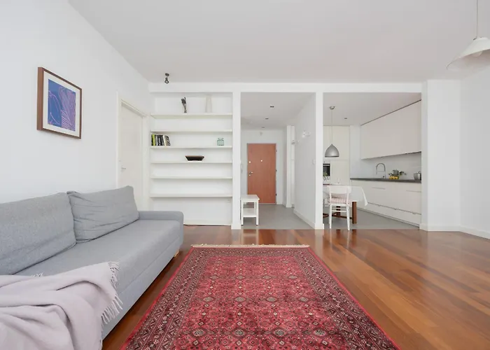 Charming Apartment With Parking By Noclegi Renters