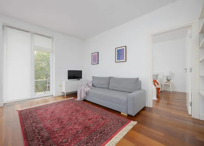 Charming Apartment With Parking By Noclegi Renters